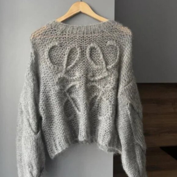 NEW Loewe Anagram Cable-Knit Sleeve Sweater in gray - Picture 4 of 7